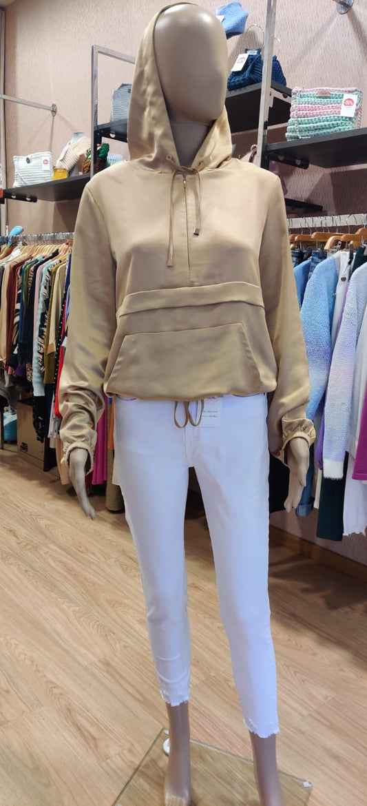 Camisola com carapuço